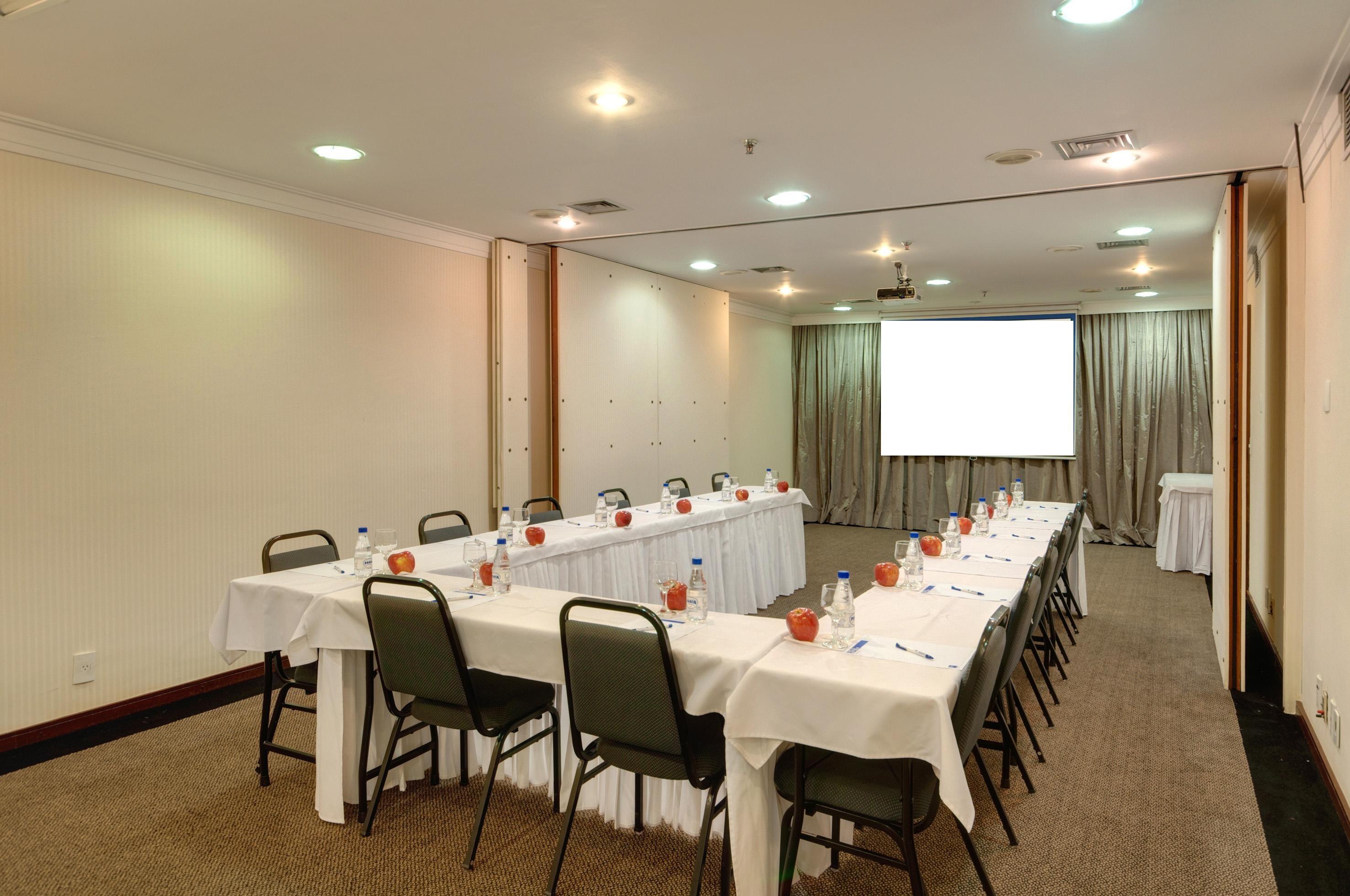 Double Tree By Hilton Sao Paulo Itaim Hotel Kültér fotó Meeting room