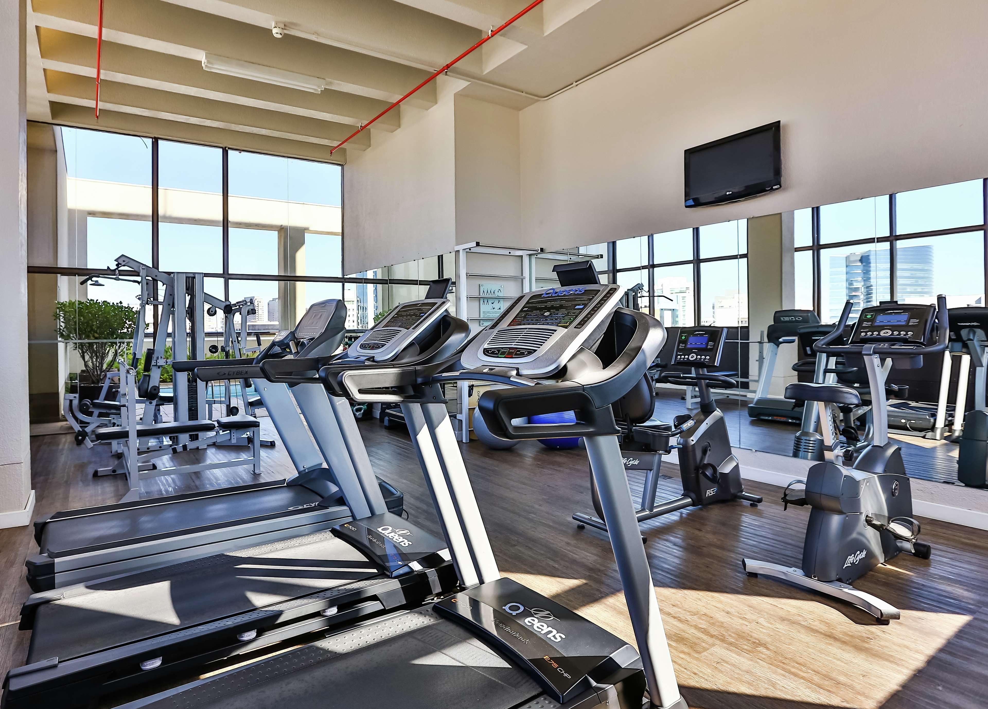 Double Tree By Hilton Sao Paulo Itaim Hotel Kültér fotó The gym at the hotel
